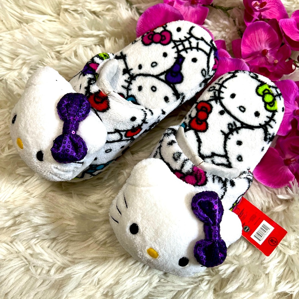 ☀️NWT Hello Kitty 3D plush sleepers